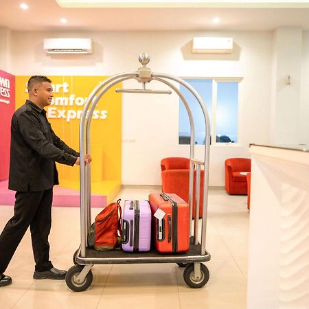 Midtown Xpress Sampit - Kalimantan Tengah Eksteriør billede